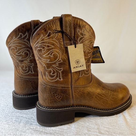 Ariat Shoes - Ariat FAT BABY Heritage Mazy (Crakled Cottage) Women’s Round Toe Boots Size 11 B